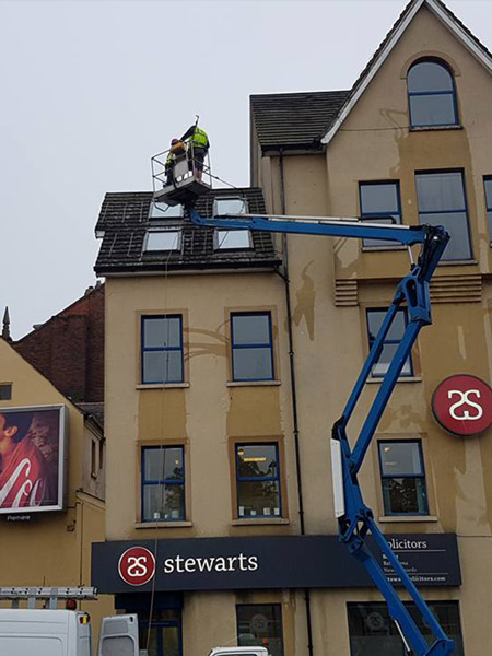 Commercial window cleaning